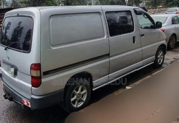 Toyota Hilux 2006 Silver