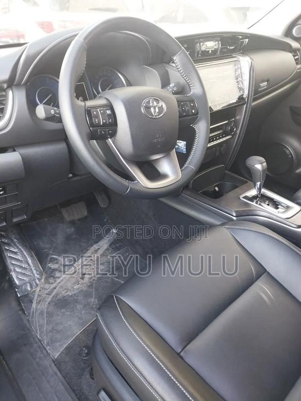 Toyota Fortuner 2.8 D AWD 2022 Black