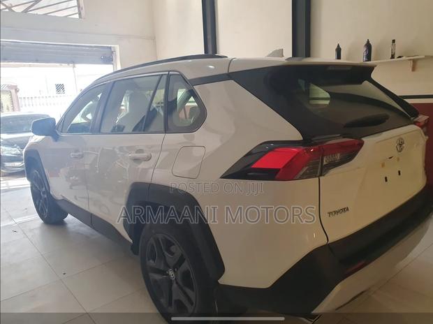 New Toyota RAV4 Limited AWD 2023 Pearl