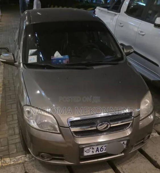 Chevrolet Aveo 2014 Brown
