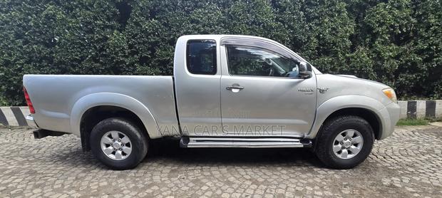 Toyota Hilux 2007 Silver