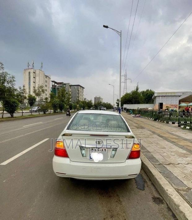 Toyota Corolla 2005 White