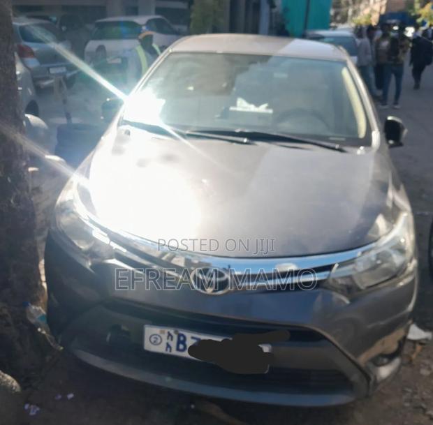 Toyota Yaris 2016