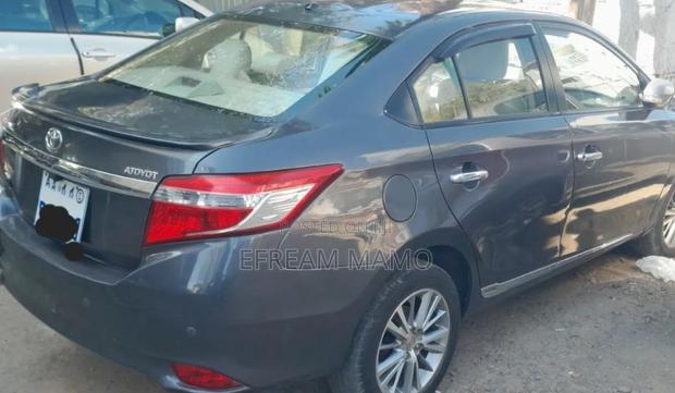 Toyota Yaris 2016
