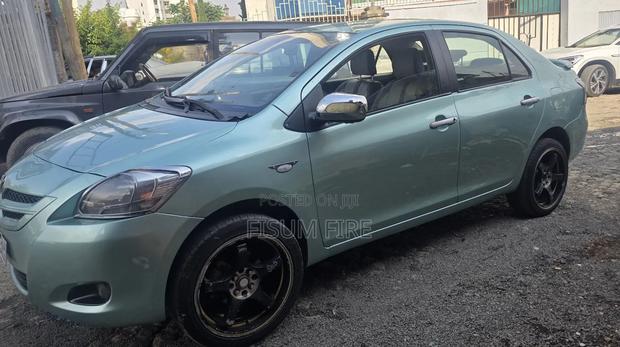 Toyota Yaris 2008 Blue
