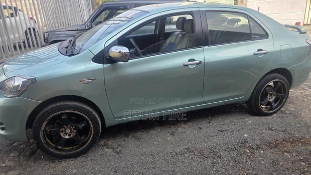 Toyota Yaris 2008 Blue