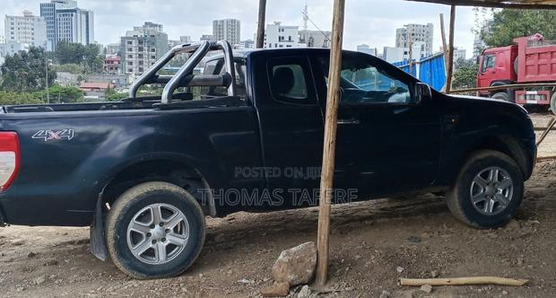 Ford Ranger Wildtrak 2013 Blue