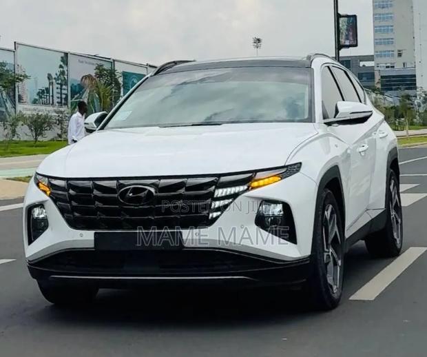 Hyundai Tucson 2021 White