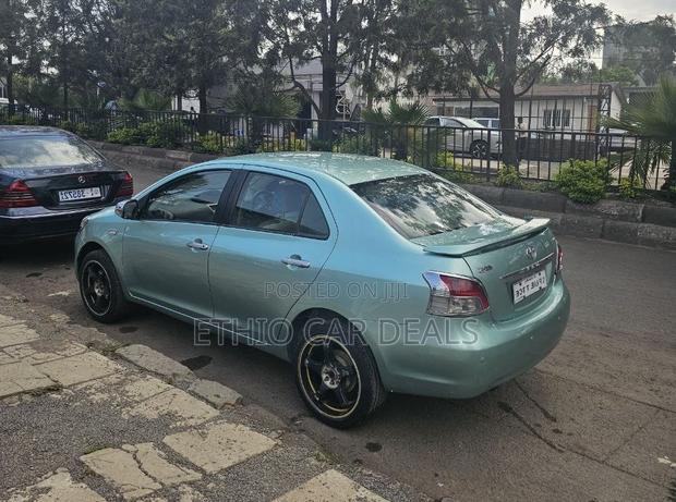 Toyota Yaris 2008 Green