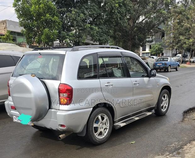 Toyota RAV4 2004 Silver