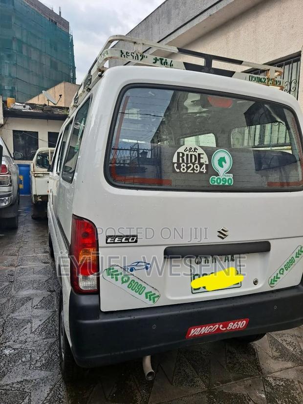 Suzuki Eeco 2024 White