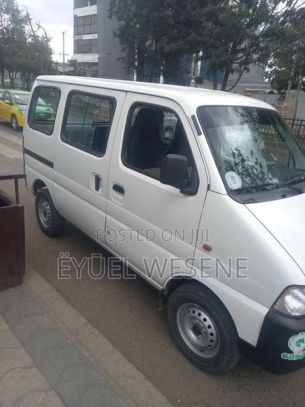 Suzuki Eeco 2024 White