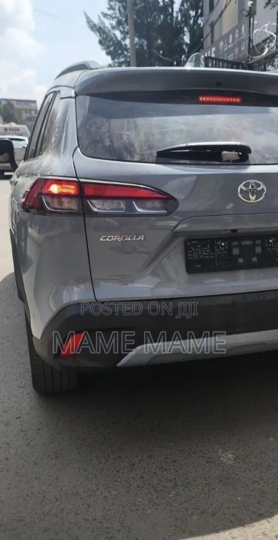 New Toyota Corolla Cross Hybrid 2024 Gray