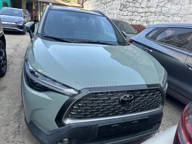 New Toyota Corolla Cross Hybrid 2025 Gray