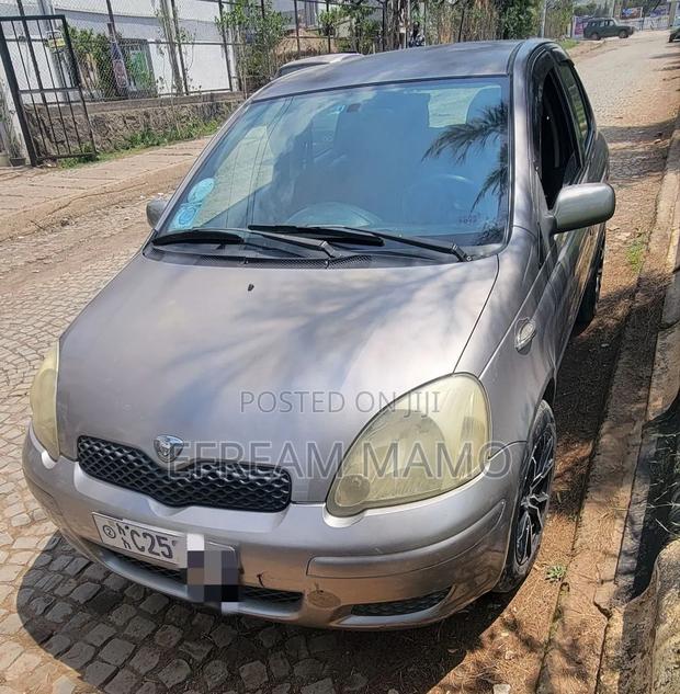 Toyota Vitz 2004