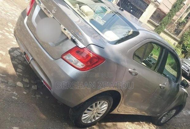 Suzuki Dzire 2022 Gray