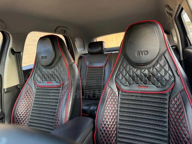 BYD E2 43 kWh 94 hp FWD 2025 Gray