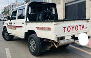 Toyota Land Cruiser 2020 White for sale