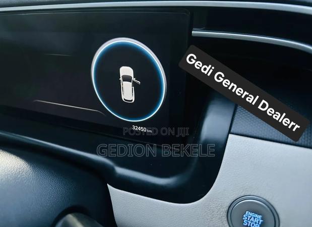 Hyundai Tucson 2022 Red