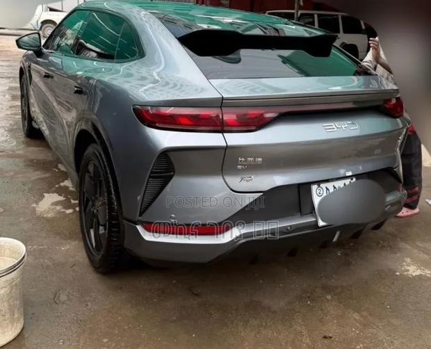BYD Qin L DM-i 2025
