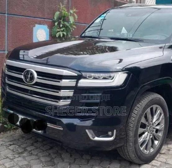 Toyota Land Cruiser 2022 Black
