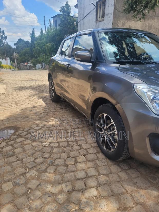 Suzuki Swift RS 2022 Blue