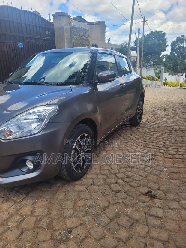 Suzuki Swift RS 2022 Blue