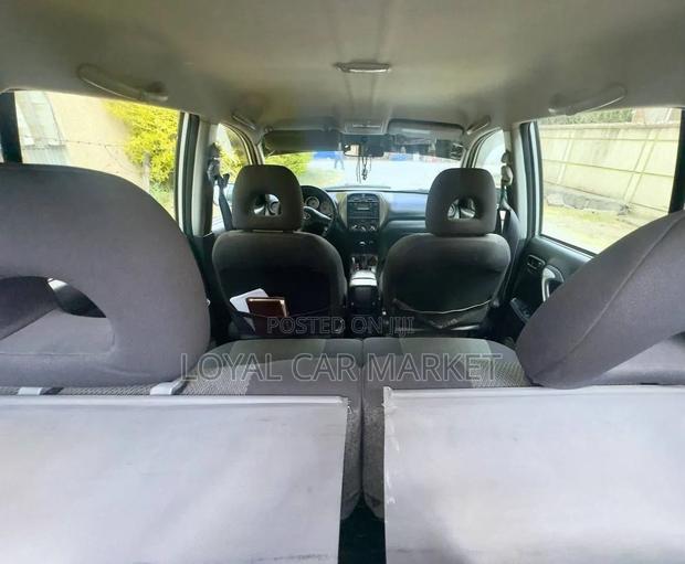 Toyota RAV4 2004 Silver