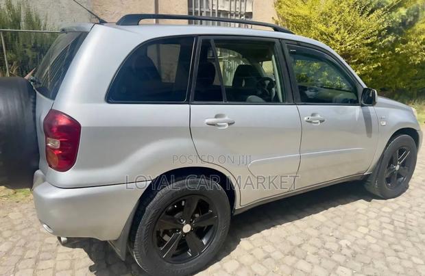 Toyota RAV4 2004 Silver