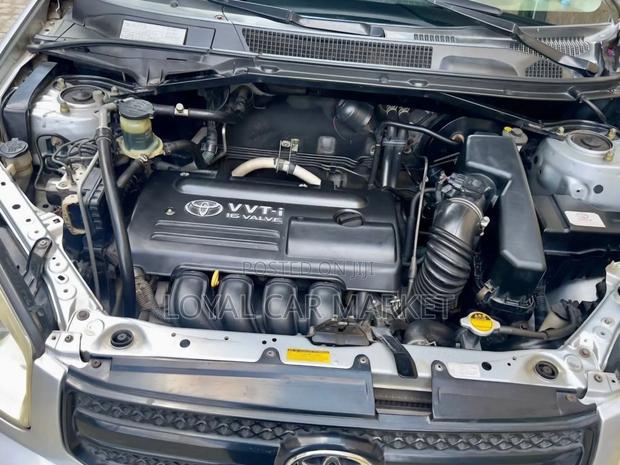 Toyota RAV4 2004 Silver