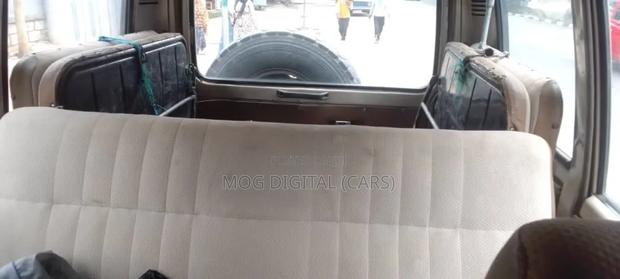 Mitsubishi Pajero 1990 Beige