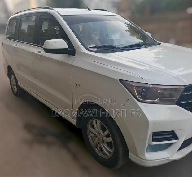 Wuling Hongguang S 2020 White