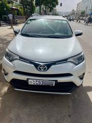 Toyota RAV4 2016 White for sale