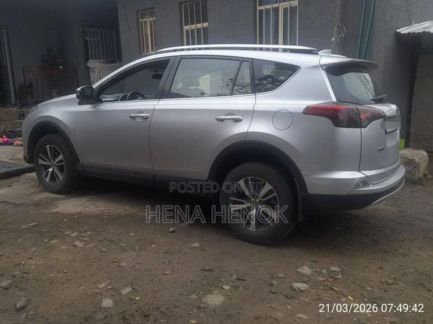Toyota RAV4 2016 Silver