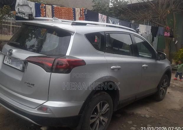 Toyota RAV4 2016 Silver