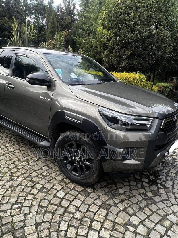 Toyota Hilux 2021