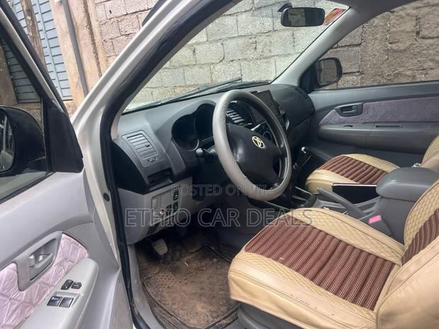 Toyota Hilux 2008 Silver