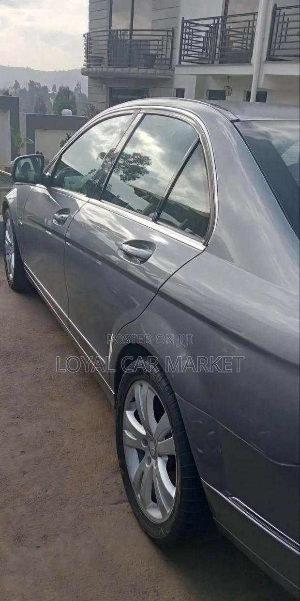 Mercedes-Benz C180 2008 Gray