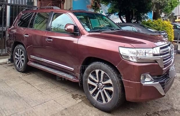 Toyota Land Cruiser 2020 Red