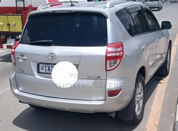 Toyota RAV4 2013 Silver
