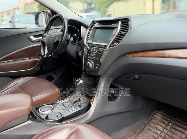 Hyundai Santa Fe 2018 Black