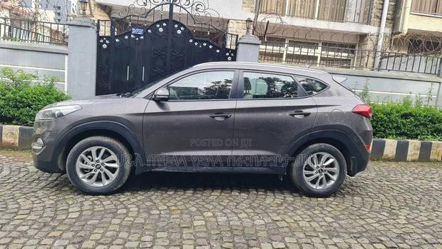Hyundai Tucson 2018 Maroon