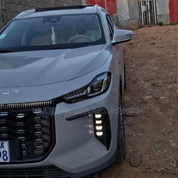 Jetour X70 Plus 2024 Silver