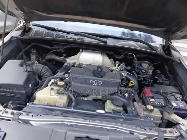 Toyota Hilux 2020 Gray