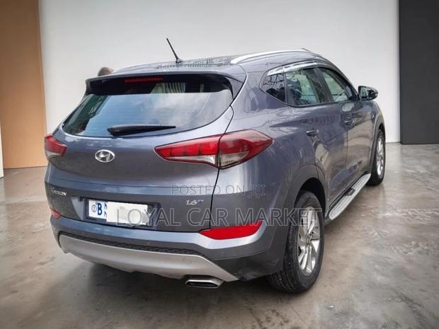 Hyundai Tucson 2017 Gray