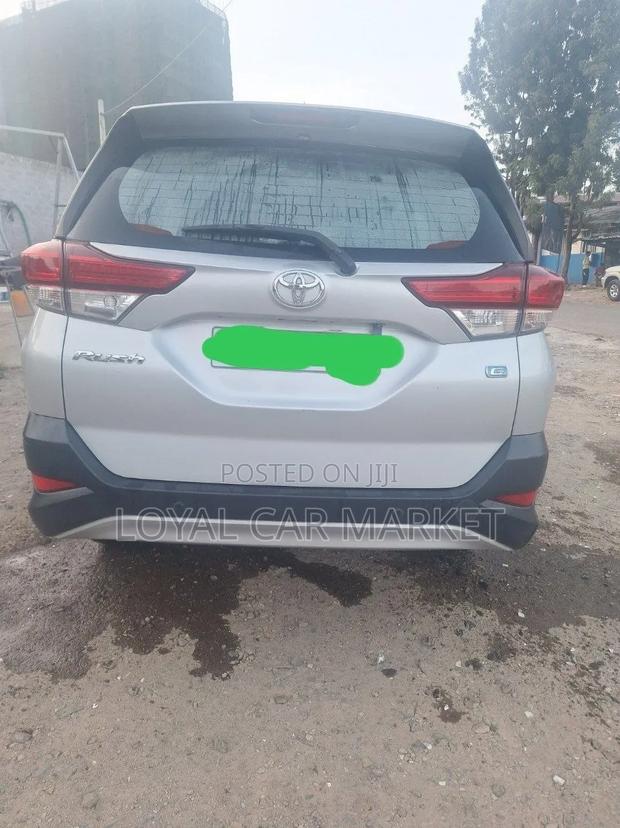 Toyota Rush 2021 Silver