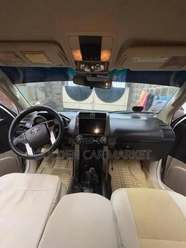 Toyota Land Cruiser Prado 2010 White