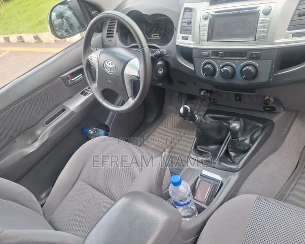 Toyota Hilux 2012