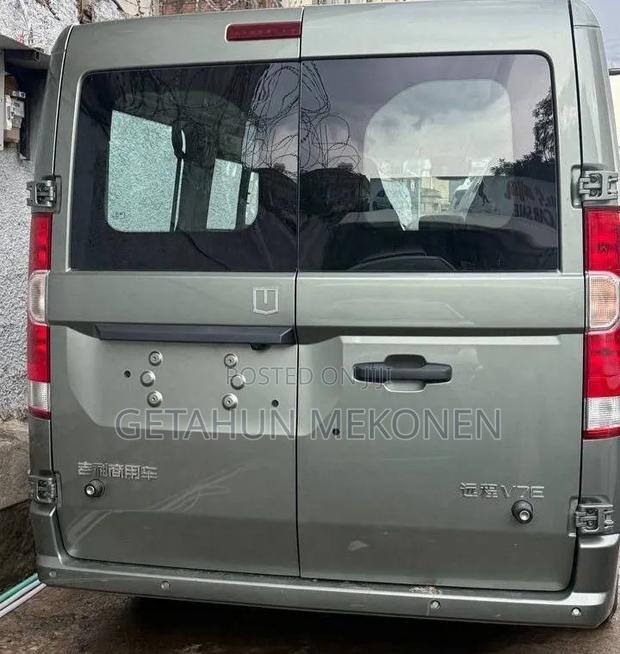 New Geely Galaxy L7 2025 Gray