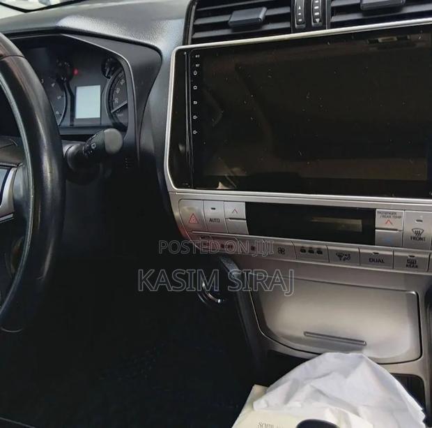 Toyota Land Cruiser Prado 2018 Gray